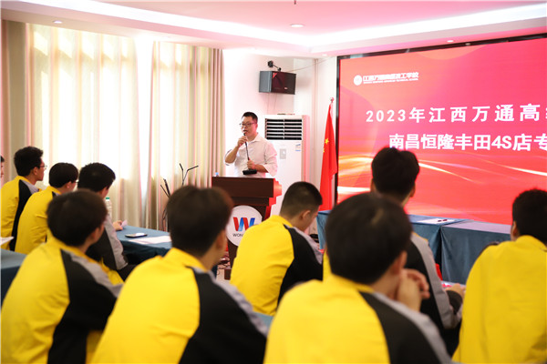 ���\���R���|֮�Ǳ��Y���A���L������¡�S�����I��У�_������Ƹ��