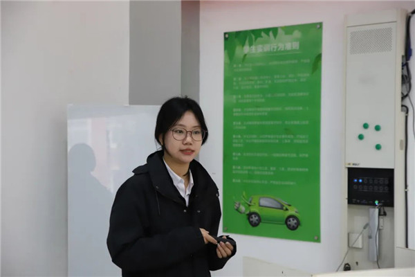 2024����Number 1����Ƹ���������Y�������